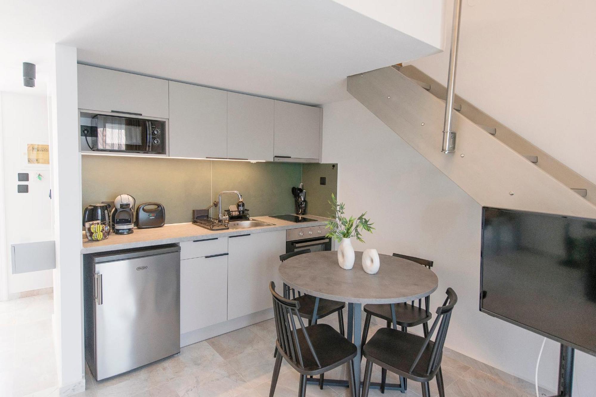 Armonia Seaside Lofts Apartment มาโรเนีย ภายนอก รูปภาพ